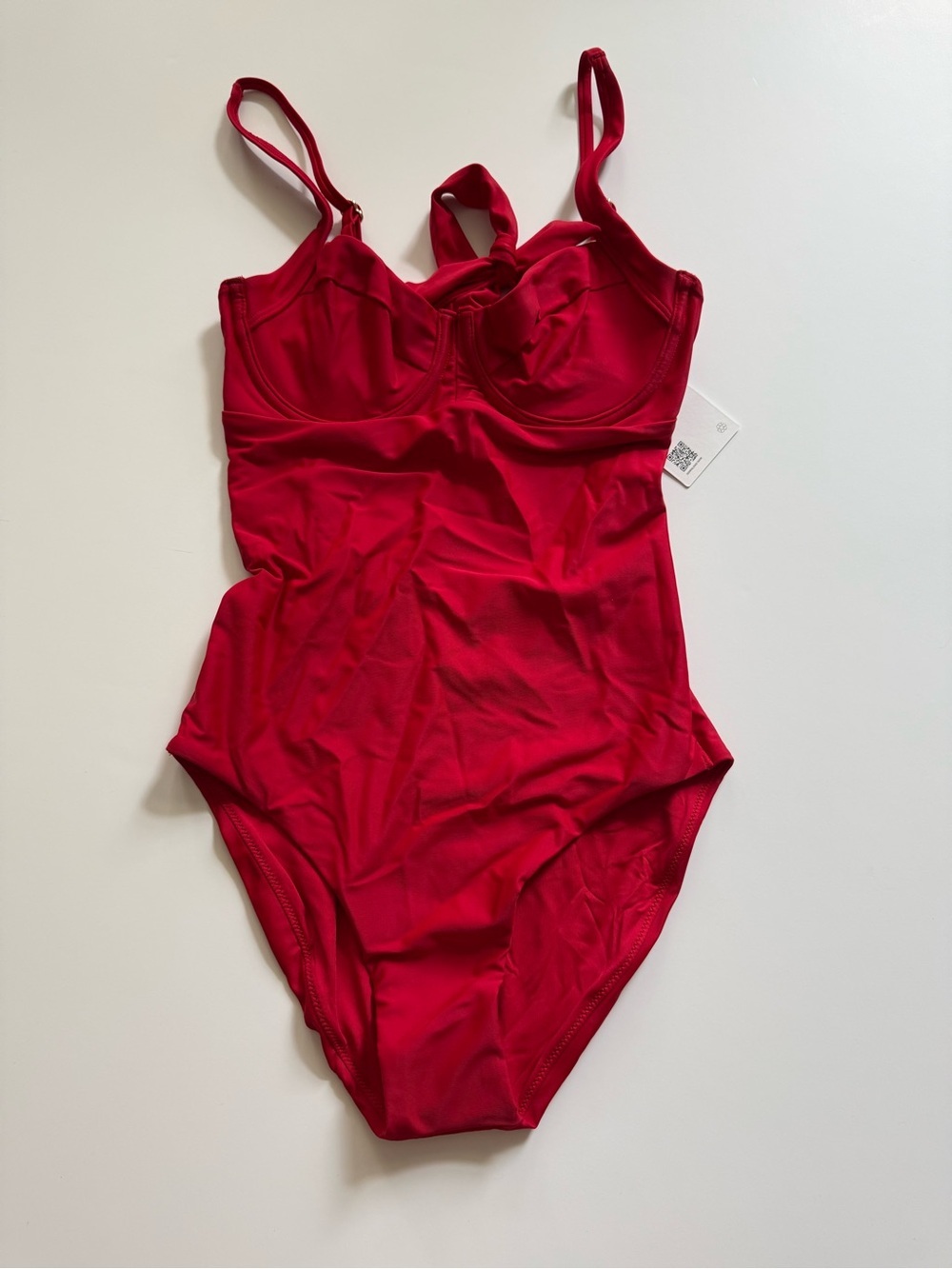 Quince Italian Underwire One-Piece
Swimsuit in Cherry Red Size S Small NWT